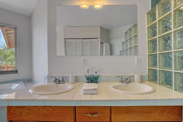 10952 Gopher Mine Trl, Grass Valley, CA 95949