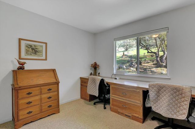 10952 Gopher Mine Trl, Grass Valley, CA 95949