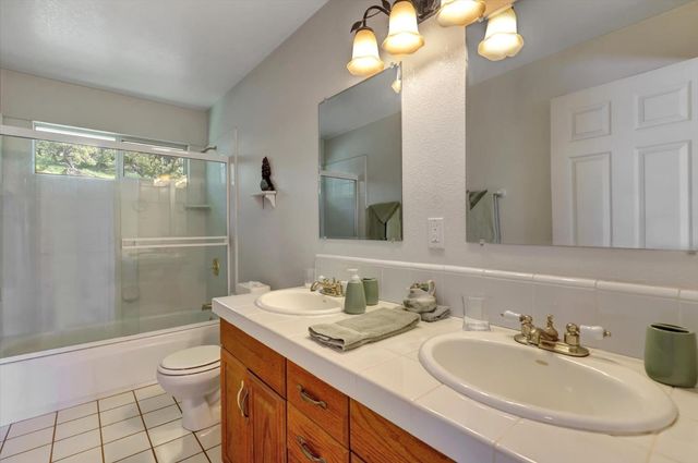 10952 Gopher Mine Trl, Grass Valley, CA 95949