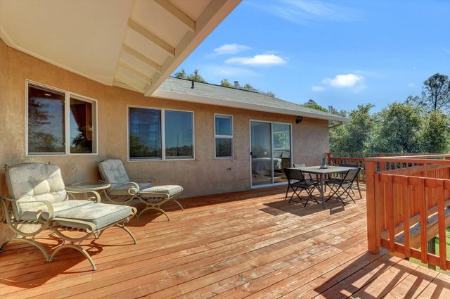 10952 Gopher Mine Trl, Grass Valley, CA 95949