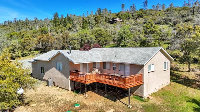 10952 Gopher Mine Trl, Grass Valley, CA 95949