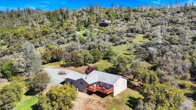 10952 Gopher Mine Trl, Grass Valley, CA 95949