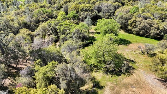 10952 Gopher Mine Trl, Grass Valley, CA 95949