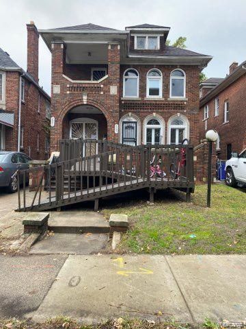 2951 Leslie Street, Detroit, MI 48238