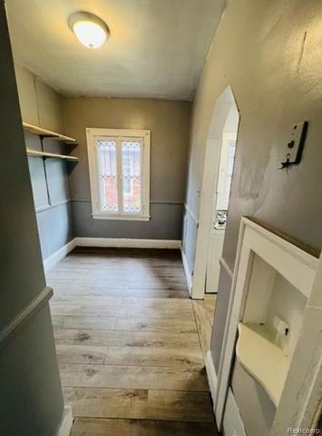 2951 Leslie Street, Detroit, MI 48238