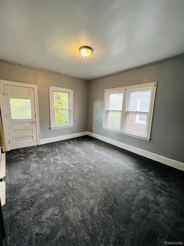 2951 Leslie Street, Detroit, MI 48238