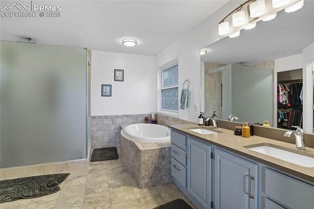 35 Ravenglass Way, Colorado Springs, CO 80906