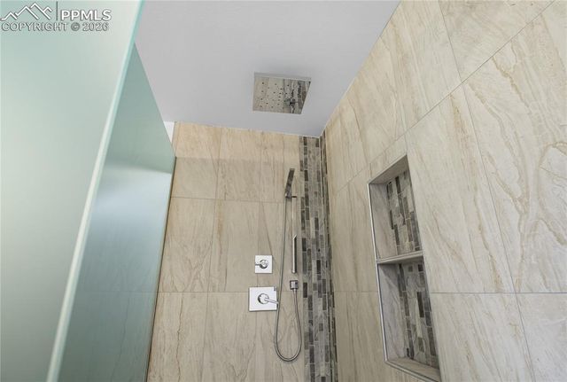 35 Ravenglass Way, Colorado Springs, CO 80906