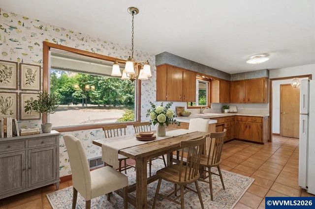 1514 37th Av NW, Salem, OR 97304