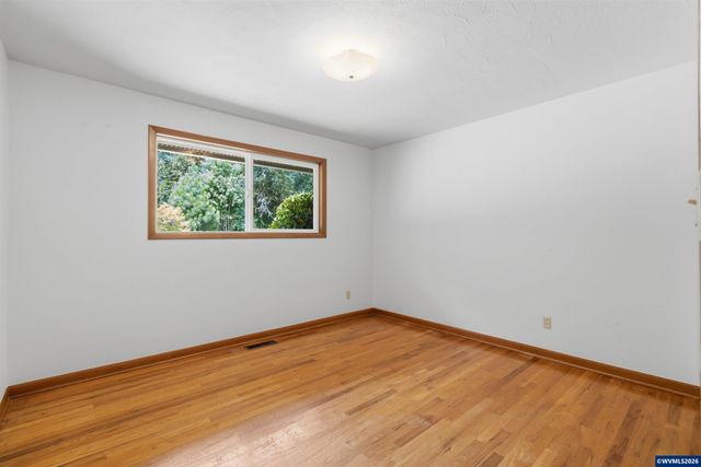 1514 37th Av NW, Salem, OR 97304