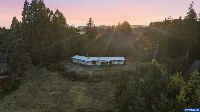 1514 37th Av NW, Salem, OR 97304