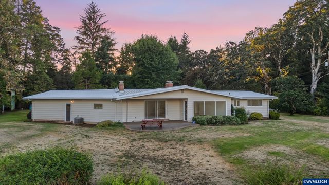 1514 37th Av NW, Salem, OR 97304
