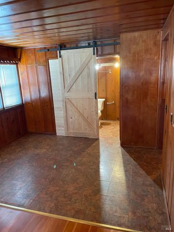 242 Phelan Ave, Vallejo, CA 94590