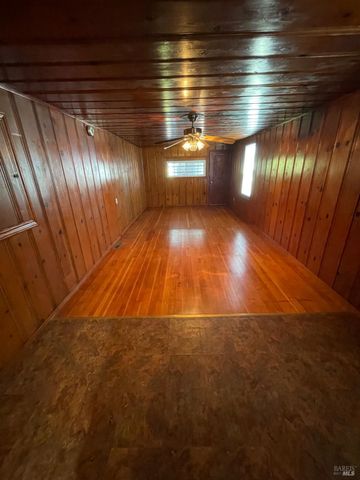 242 Phelan Ave, Vallejo, CA 94590