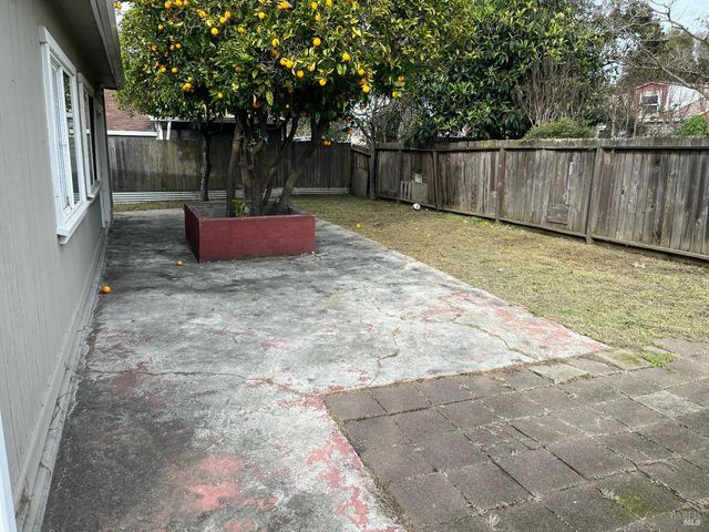 242 Phelan Ave, Vallejo, CA 94590