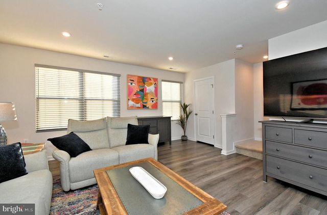 112 VAN FLEET CIR, Pottstown, PA 19464