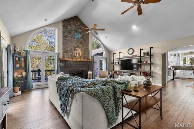 184 Country View Drive, Benton, MO 63736