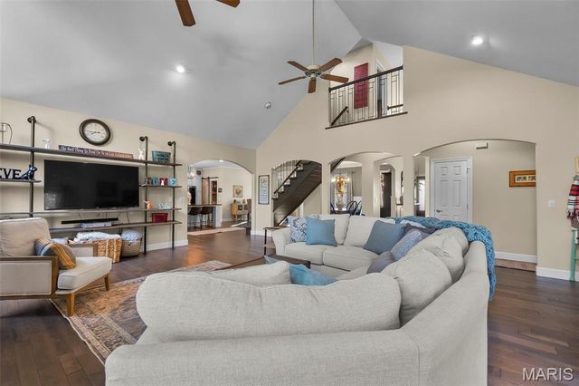 184 Country View Drive, Benton, MO 63736