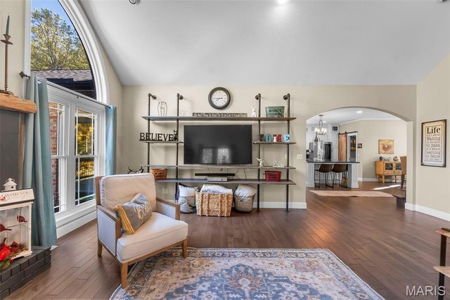 184 Country View Drive, Benton, MO 63736