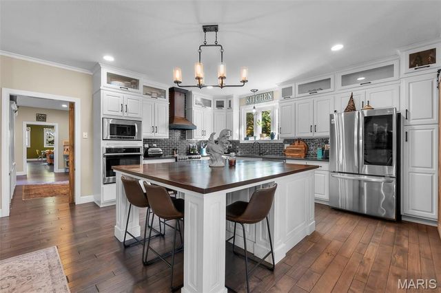 184 Country View Drive, Benton, MO 63736