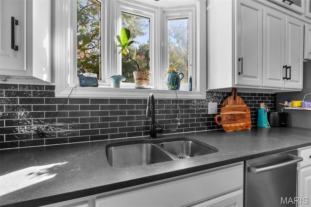 184 Country View Drive, Benton, MO 63736