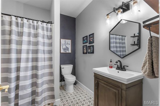 184 Country View Drive, Benton, MO 63736