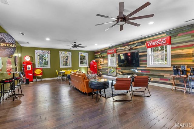 184 Country View Drive, Benton, MO 63736