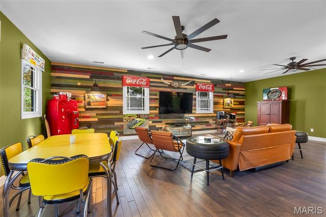 184 Country View Drive, Benton, MO 63736