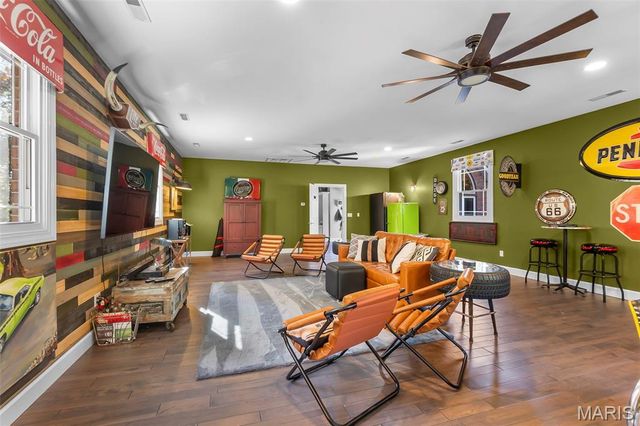 184 Country View Drive, Benton, MO 63736