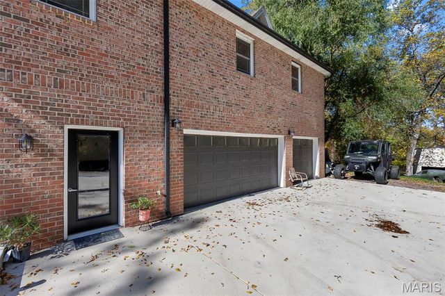 184 Country View Drive, Benton, MO 63736