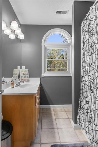 184 Country View Drive, Benton, MO 63736