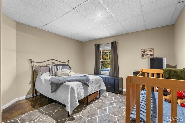 184 Country View Drive, Benton, MO 63736