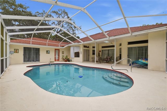 184 Pine Street, Homosassa, FL 34446