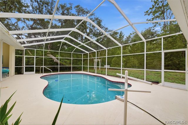 184 Pine Street, Homosassa, FL 34446