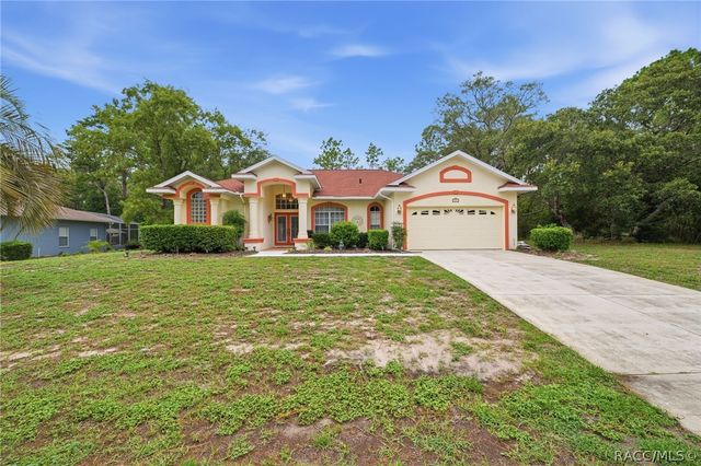 184 Pine Street, Homosassa, FL 34446