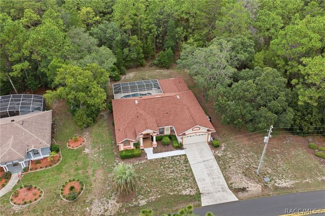 184 Pine Street, Homosassa, FL 34446