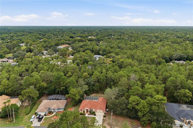 184 Pine Street, Homosassa, FL 34446