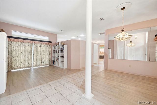 184 Pine Street, Homosassa, FL 34446