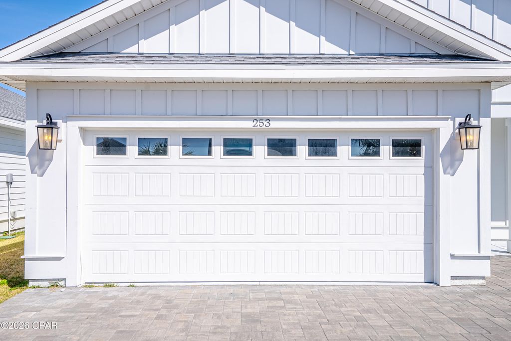 Image 3 of property listing at 253 N Wells Street, Panama City Beach, FL 32413