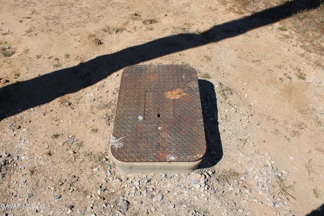 E 136th St E & Ave W-11 Street, Pearblossom, CA 93553