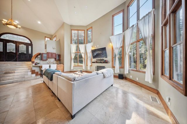 24541 Miller Hill Road, Los Gatos, CA 95033