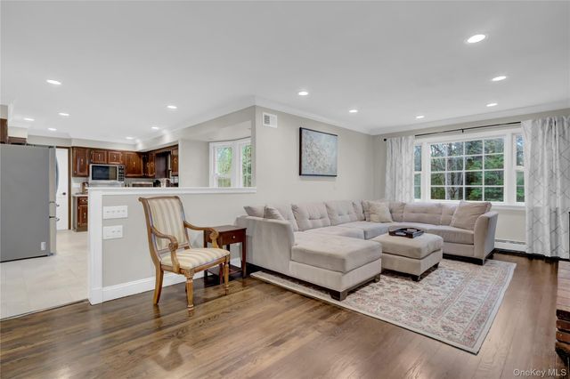 34 Hemingway Drive, Dix Hills, NY 11746