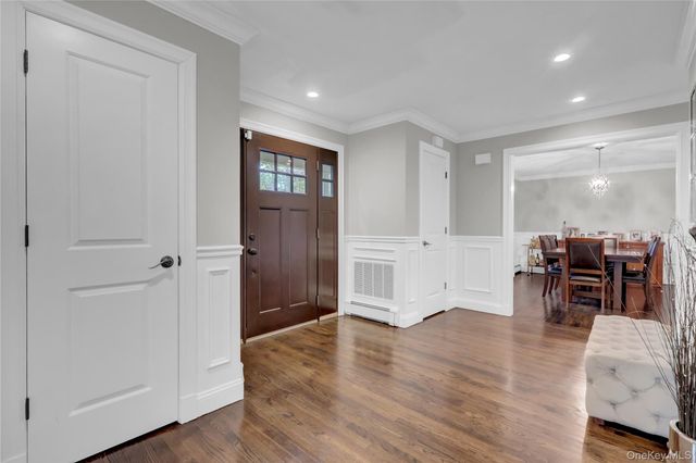 34 Hemingway Drive, Dix Hills, NY 11746