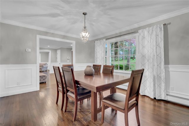 34 Hemingway Drive, Dix Hills, NY 11746