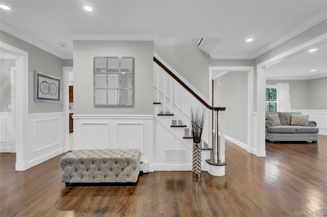 34 Hemingway Drive, Dix Hills, NY 11746