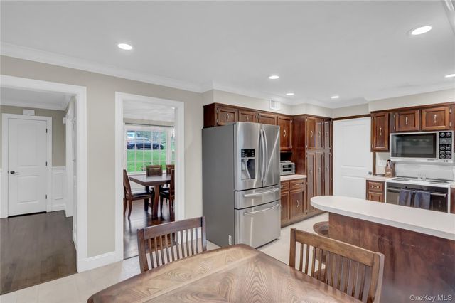 34 Hemingway Drive, Dix Hills, NY 11746