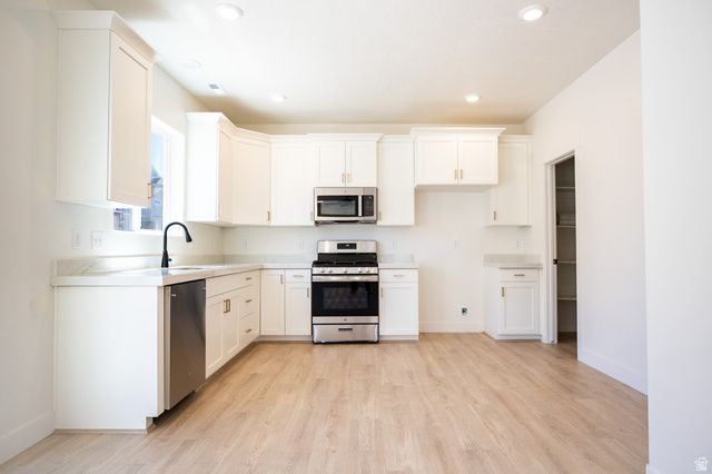 563 W 1775 N, Harrisville, UT 84404