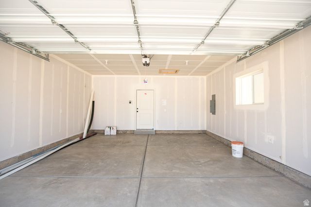 563 W 1775 N, Harrisville, UT 84404