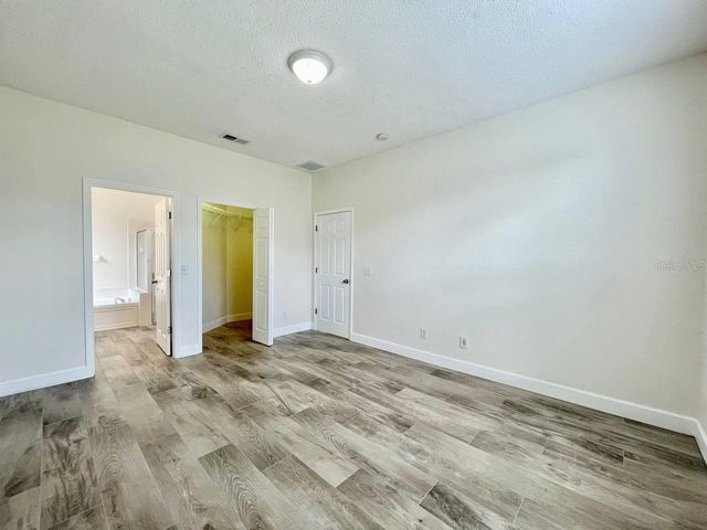 18417 MEADOW BLOSSOM LANE, Tampa, FL 33647