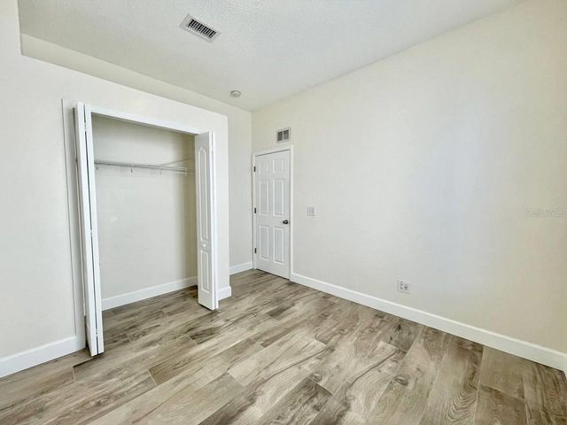 18417 MEADOW BLOSSOM LANE, Tampa, FL 33647